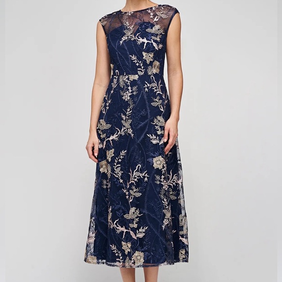 🆕🫐 JS Collections Navy Blue&Blush Floral Embroidered Midi Dress Size 6 Formal